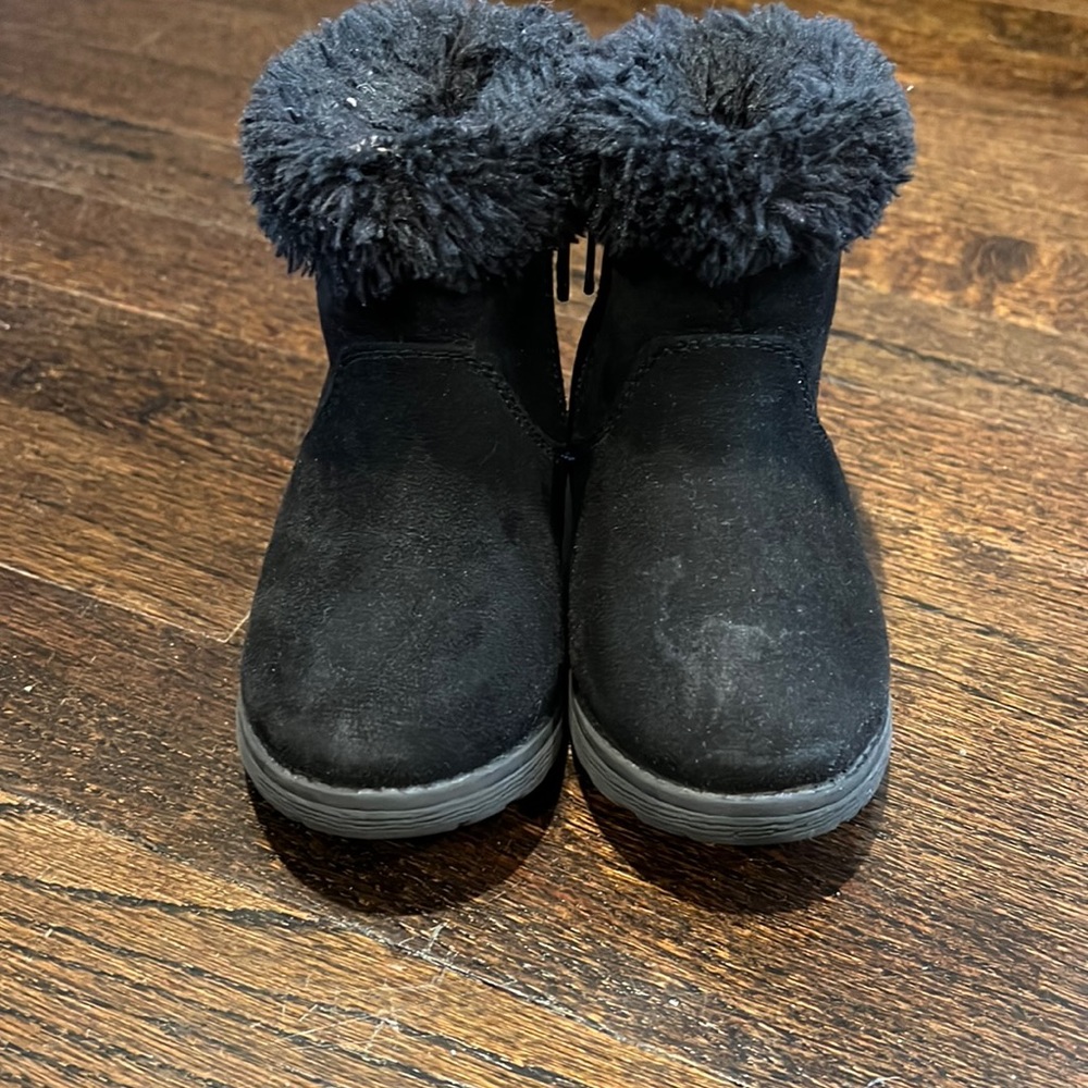 ❤️SOLD❤️ Toddler boots